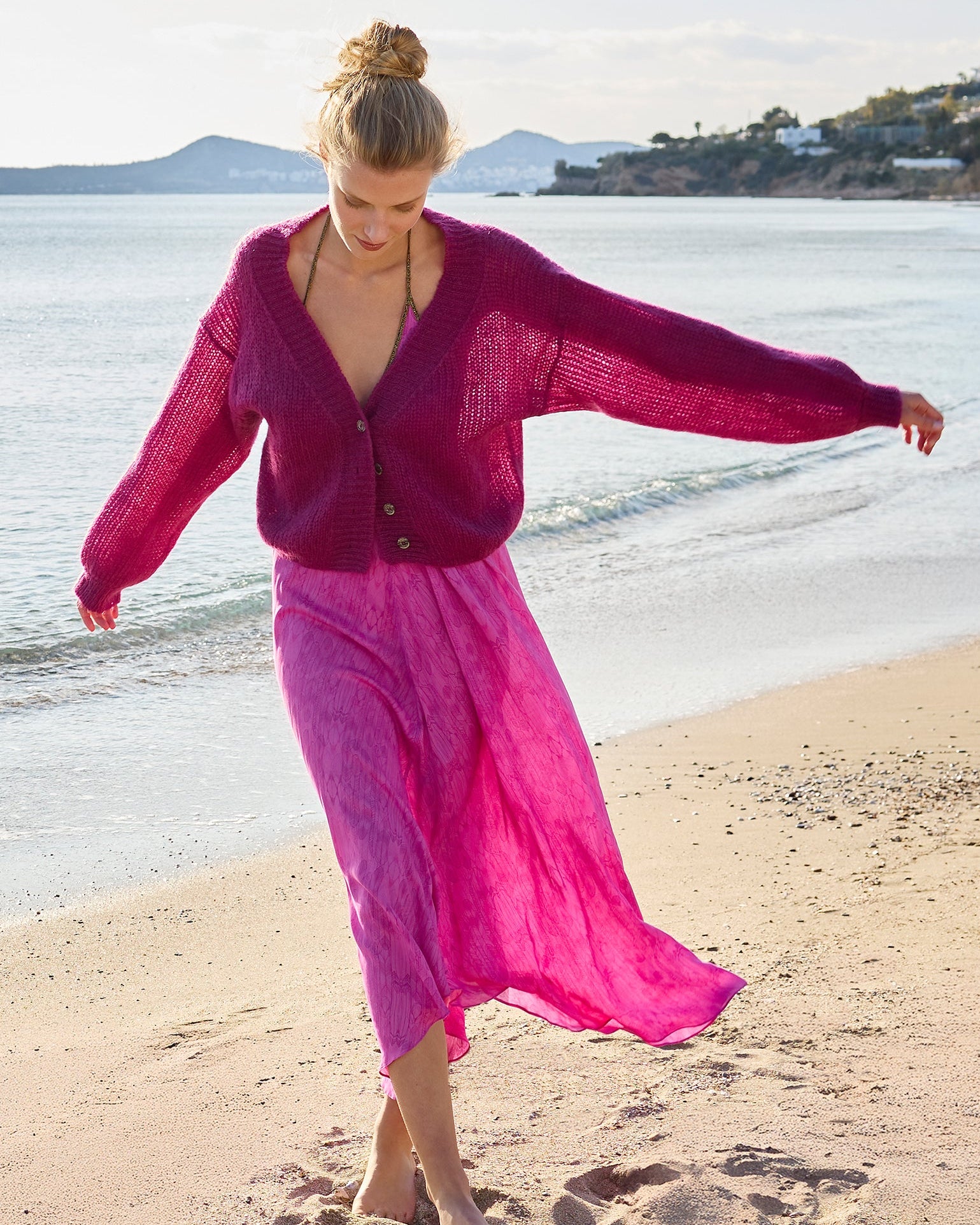 Cropped Cardigan in Magenta