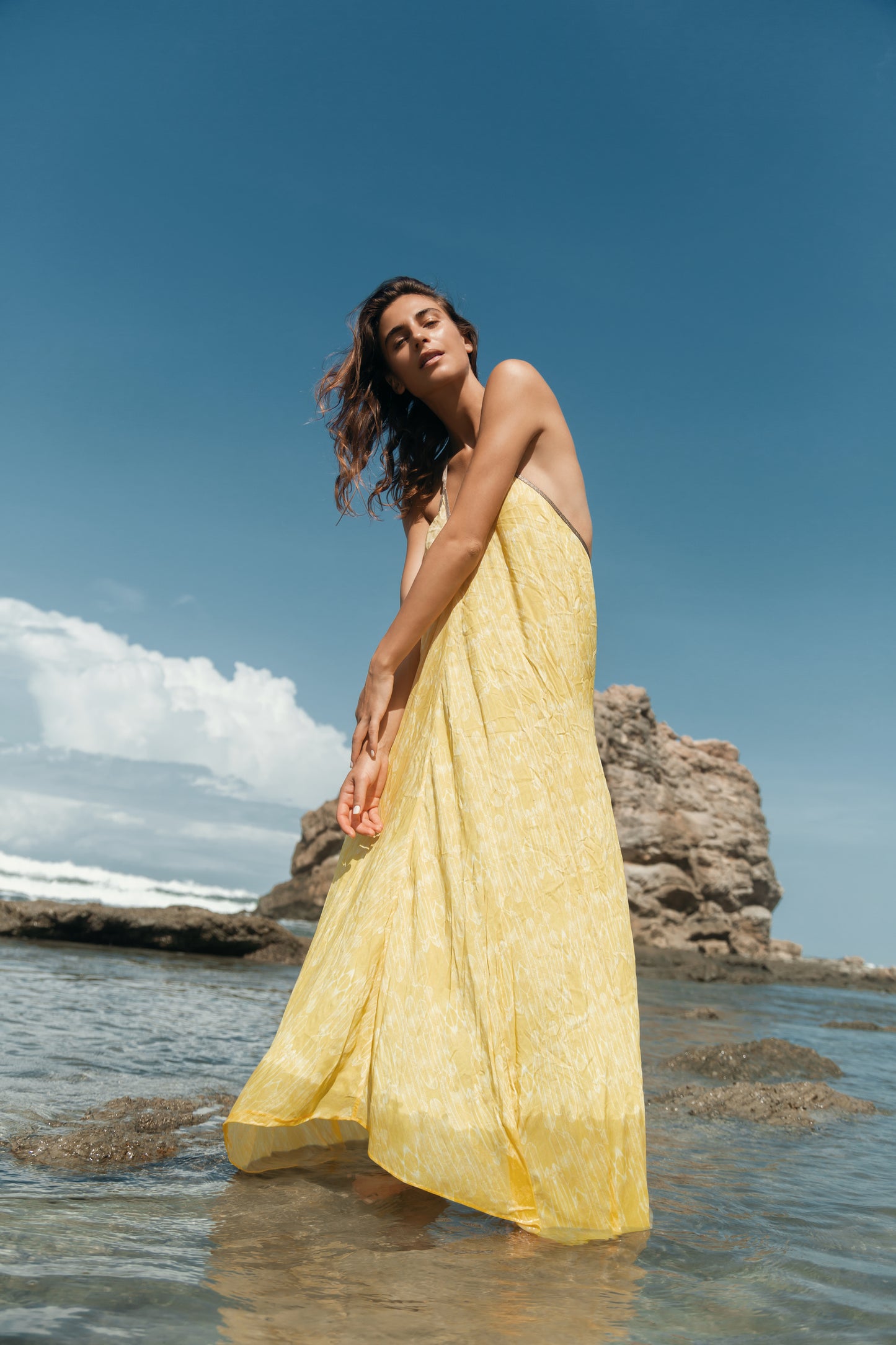 Rhodes in Balinese Feather Print in Pale Lemon