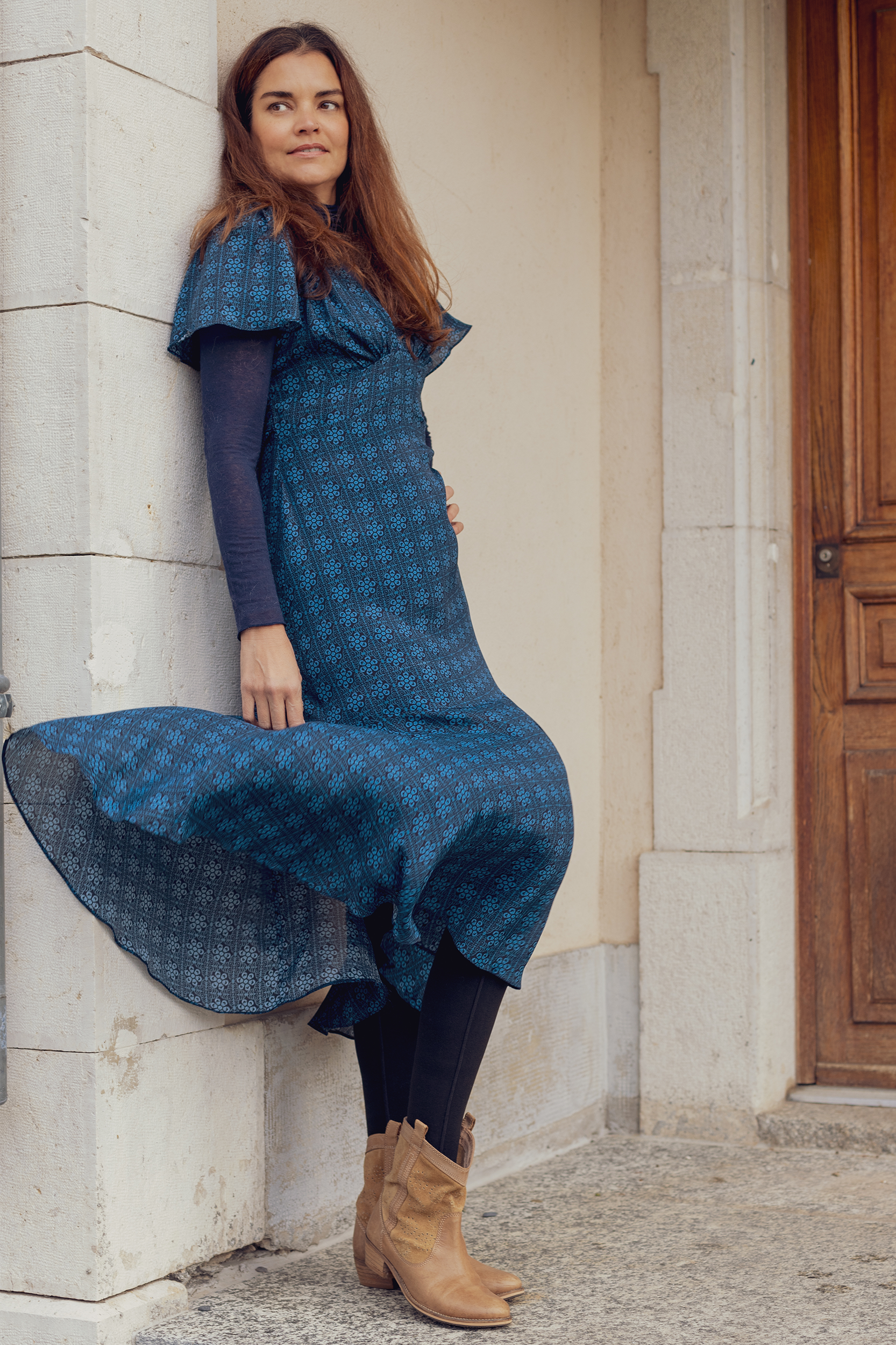 Iris in Vintage Petal Print in Midnight