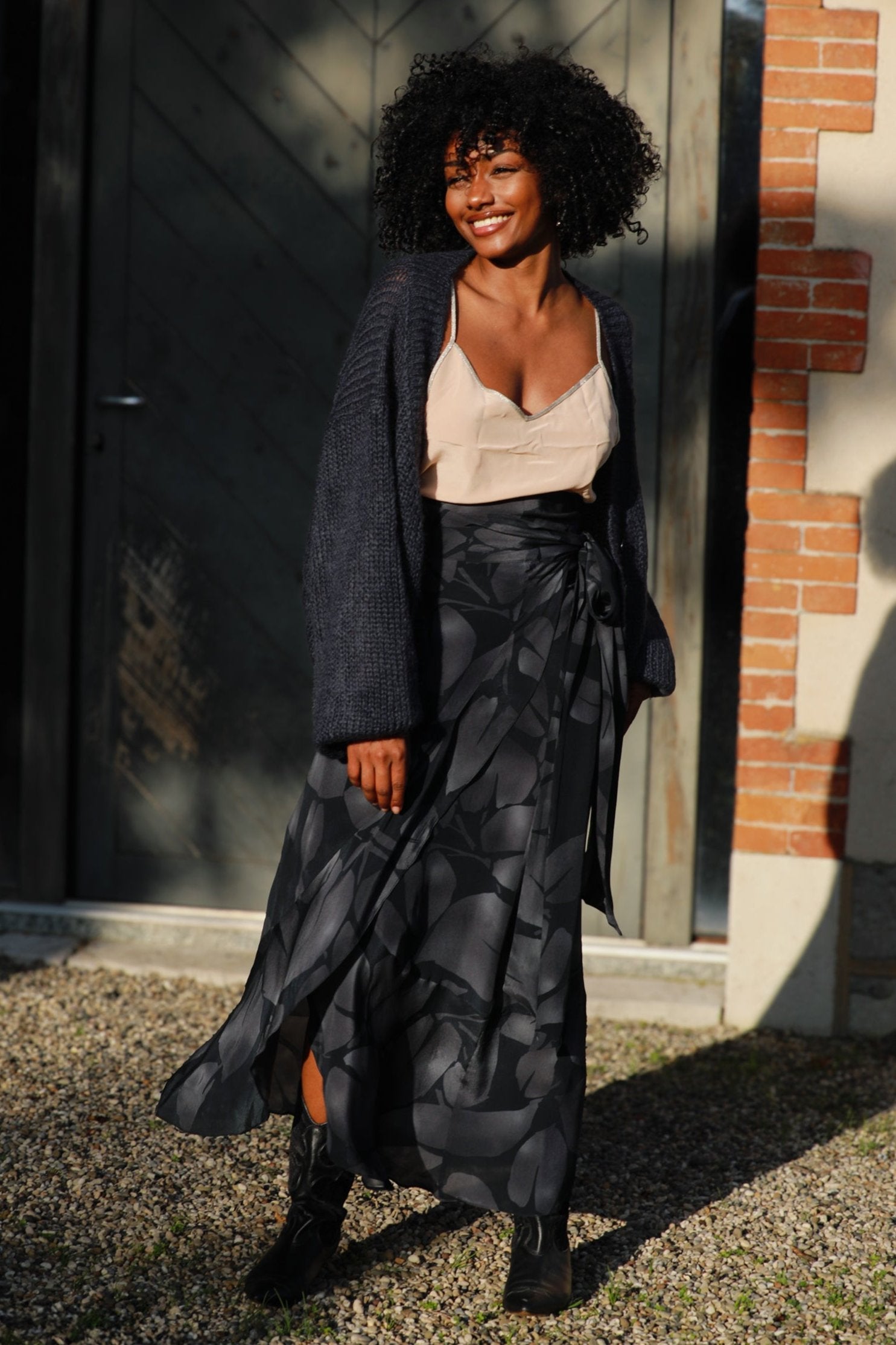 Calypso Skirt in Charcoal Foglia Print