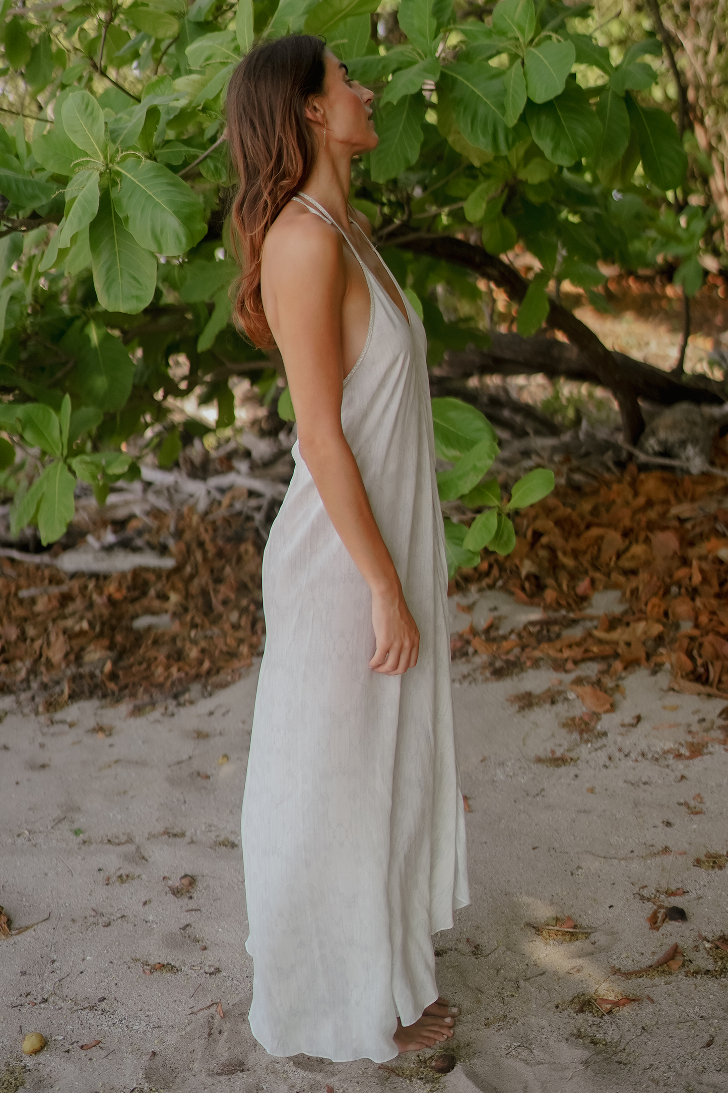 Rhodes in Balinese Feather Print in Pale Silver