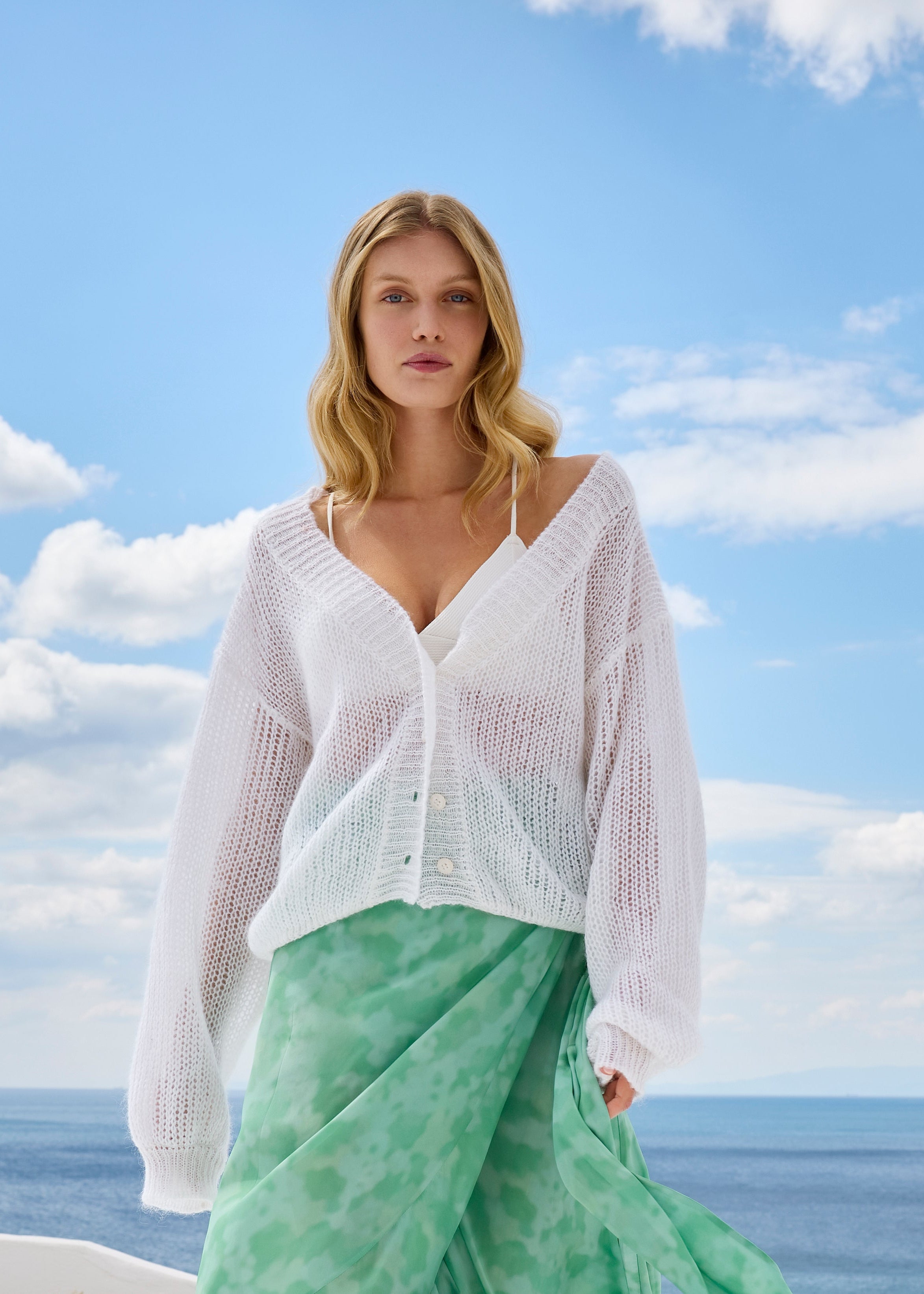 Cropped Cardigan in White